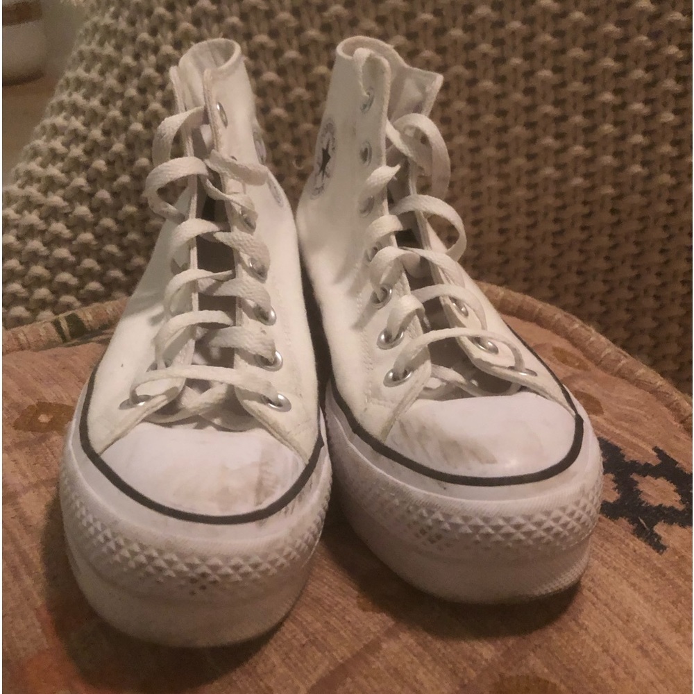 Platform Converse - image 1